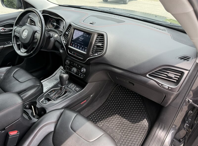 2020 Jeep Cherokee Trailhawk - Photo 16