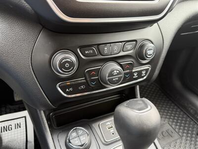 2020 Jeep Cherokee Trailhawk   - Photo 35 - Hermon, ME 04401