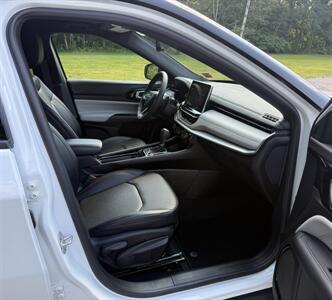 2024 Jeep Compass Limited - Photo 15 - Hermon, ME 04401