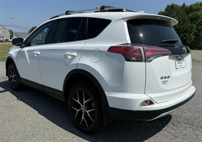 2016 Toyota RAV4 SE   - Photo 5 - Hermon, ME 04401