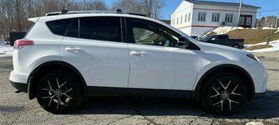 2016 Toyota RAV4 SE   - Photo 4 - Hermon, ME 04401