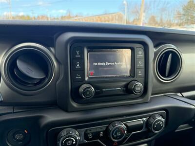 2018 Jeep Wrangler Sport   - Photo 28 - Hermon, ME 04401