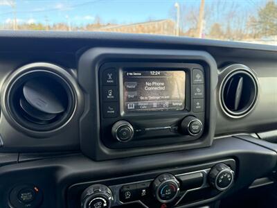 2018 Jeep Wrangler Sport   - Photo 29 - Hermon, ME 04401