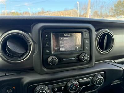 2018 Jeep Wrangler Sport   - Photo 31 - Hermon, ME 04401