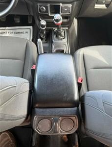 2018 Jeep Wrangler Sport   - Photo 19 - Hermon, ME 04401