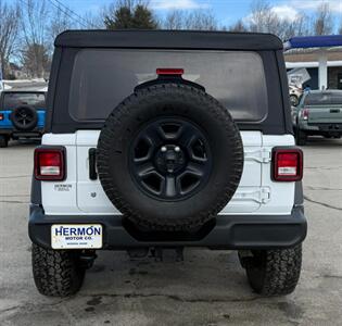 2018 Jeep Wrangler Sport   - Photo 5 - Hermon, ME 04401