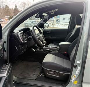 2023 Toyota Tacoma TRD Off-Road   - Photo 14 - Hermon, ME 04401