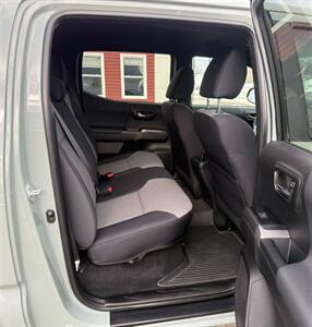 2023 Toyota Tacoma TRD Off-Road   - Photo 16 - Hermon, ME 04401