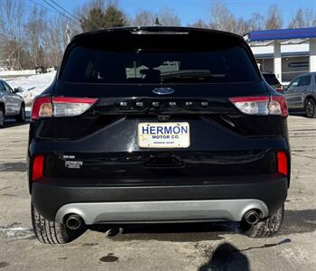 2022 Ford Escape SE   - Photo 6 - Hermon, ME 04401