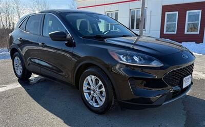 2022 Ford Escape SE   - Photo 1 - Hermon, ME 04401