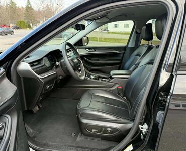 2023 Jeep Grand Cherokee L Limited   - Photo 12 - Hermon, ME 04401