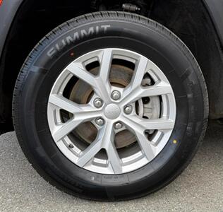 2023 Jeep Grand Cherokee L Limited   - Photo 10 - Hermon, ME 04401