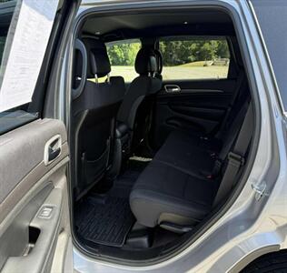 2018 Jeep Grand Cherokee Laredo E   - Photo 12 - Hermon, ME 04401