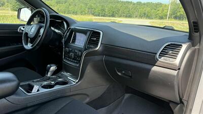 2018 Jeep Grand Cherokee Laredo E   - Photo 16 - Hermon, ME 04401