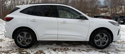 2023 Ford Escape ST-Line   - Photo 8 - Hermon, ME 04401