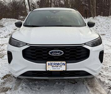 2023 Ford Escape ST-Line   - Photo 2 - Hermon, ME 04401