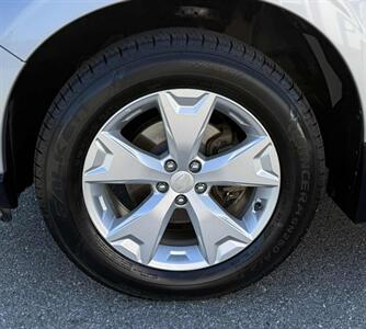 2016 Subaru Forester 2.5i Premium   - Photo 9 - Hermon, ME 04401