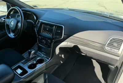 2020 Jeep Grand Cherokee Laredo E - Photo 17 - Hermon, ME 04401