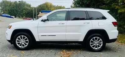 2021 Jeep Grand Cherokee Laredo E   - Photo 4 - Hermon, ME 04401