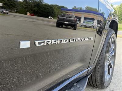 2021 Jeep Grand Cherokee L Overland   - Photo 9 - Hermon, ME 04401
