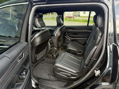 2021 Jeep Grand Cherokee L Overland   - Photo 13 - Hermon, ME 04401