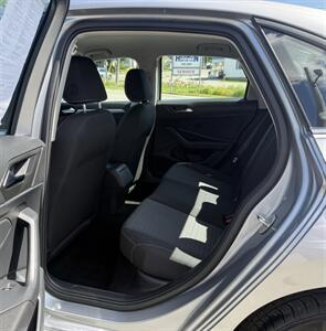 2024 Volkswagen Jetta S - Photo 12 - Hermon, ME 04401