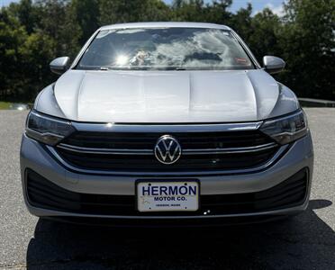 2024 Volkswagen Jetta S - Photo 2 - Hermon, ME 04401