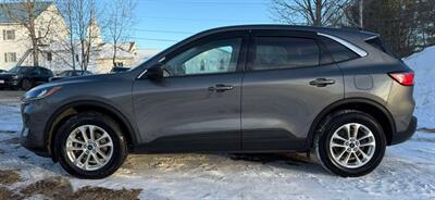 2022 Ford Escape SE   - Photo 4 - Hermon, ME 04401