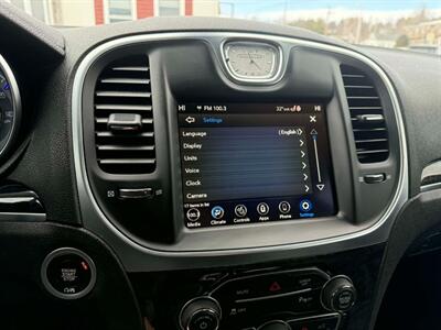 2022 Chrysler 300 Series Touring L - Photo 32 - Hermon, ME 04401