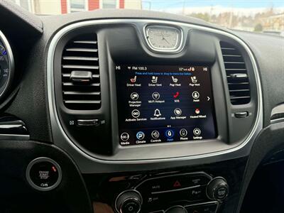 2022 Chrysler 300 Series Touring L - Photo 30 - Hermon, ME 04401