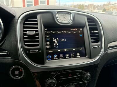 2022 Chrysler 300 Series Touring L - Photo 27 - Hermon, ME 04401
