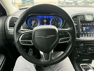 2022 Chrysler 300 Series Touring L - Photo 20 - Hermon, ME 04401