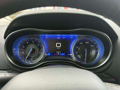 2022 Chrysler 300 Series Touring L - Photo 21 - Hermon, ME 04401