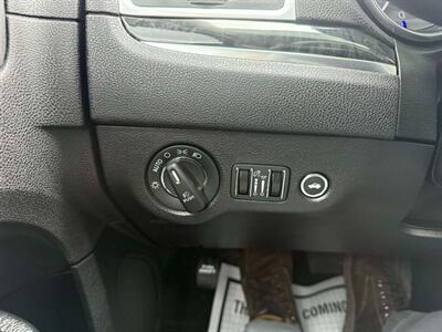 2022 Chrysler 300 Series Touring L - Photo 25 - Hermon, ME 04401