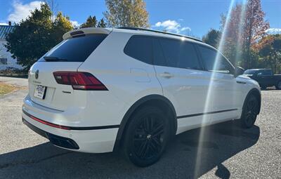 2022 Volkswagen Tiguan SE R-Line Black 4Mot   - Photo 7 - Hermon, ME 04401