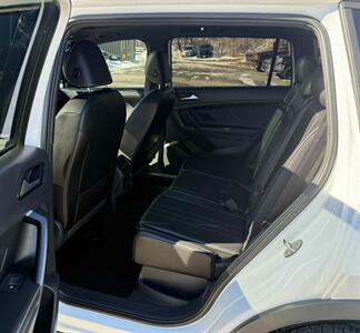 2022 Volkswagen Tiguan SE R-Line Black 4Mot   - Photo 13 - Hermon, ME 04401