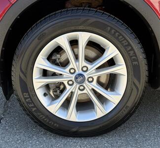 2019 Ford Escape SEL - Photo 9 - Hermon, ME 04401