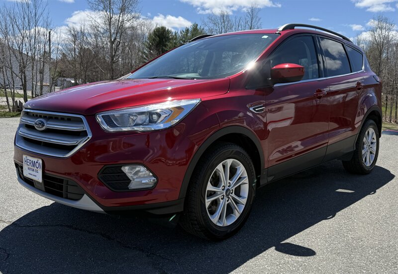 2019 Ford Escape SEL   - Photo 1 - Hermon, ME 04401