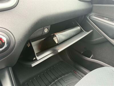 2017 Kia Sorento LX V6   - Photo 37 - Hermon, ME 04401