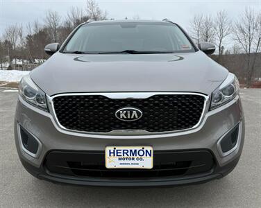 2017 Kia Sorento LX V6   - Photo 2 - Hermon, ME 04401