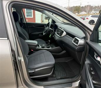 2017 Kia Sorento LX V6   - Photo 16 - Hermon, ME 04401
