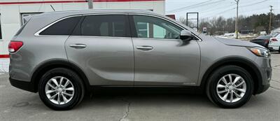 2017 Kia Sorento LX V6   - Photo 4 - Hermon, ME 04401
