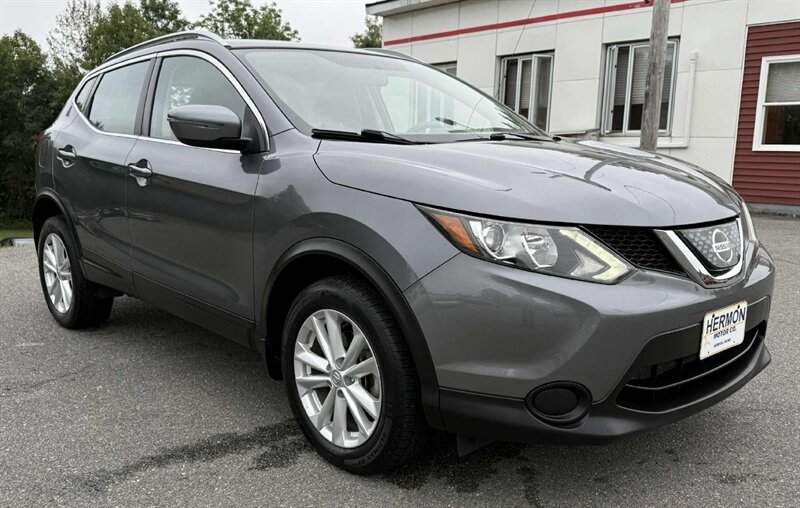 2018 Nissan Rogue Sport SV - Photo 1 - Hermon, ME 04401