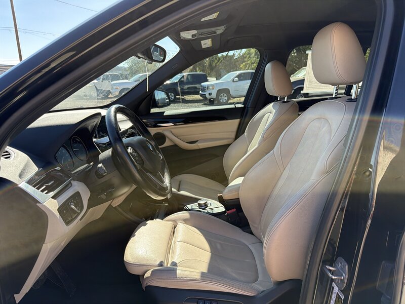 2018 BMW X1 xDrive28i - Photo 7 - Central Point, OR 97502