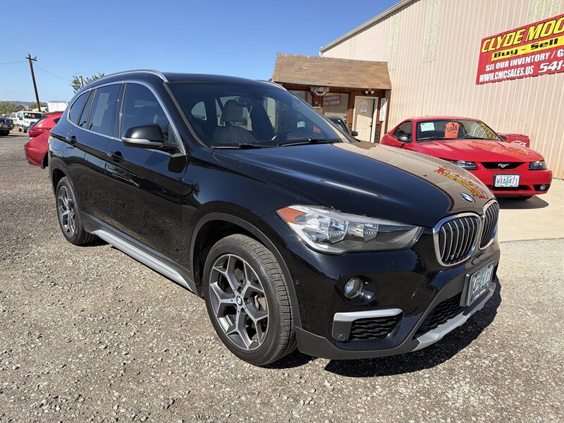 2018 BMW X1 xDrive28i - Photo 2 - Central Point, OR 97502
