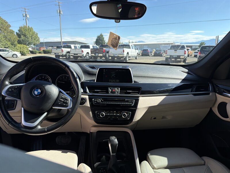 2018 BMW X1 xDrive28i - Photo 9 - Central Point, OR 97502