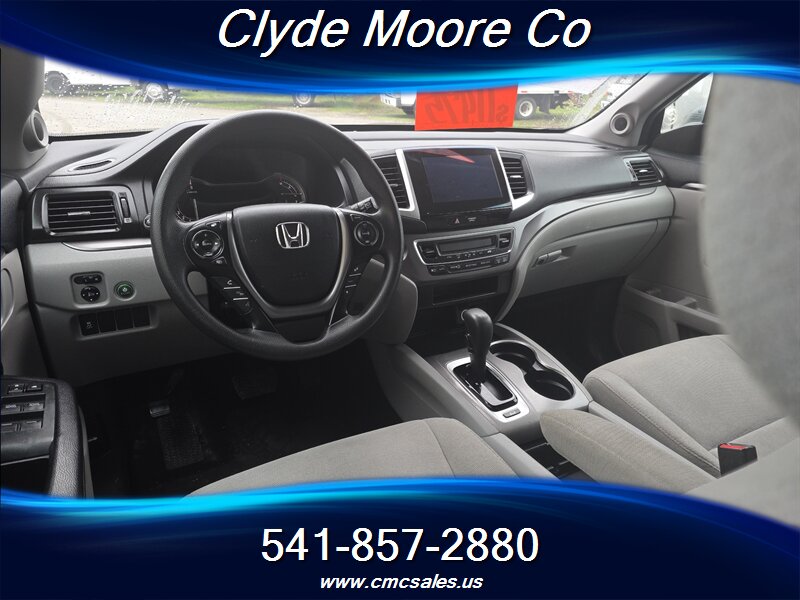 2016 Honda Pilot EX - Photo 5 - Central Point, OR 97502
