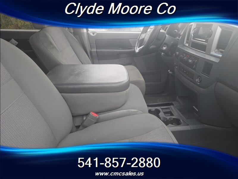 2008 Dodge Ram 2500 SXT - Photo 3 - Central Point, OR 97502