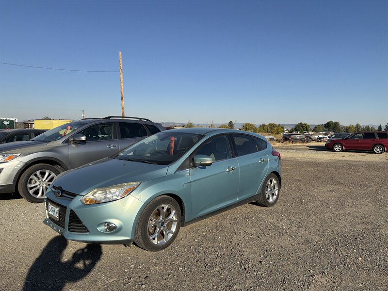 2012 Ford Focus SEL - Photo 3 - Central Point, OR 97502