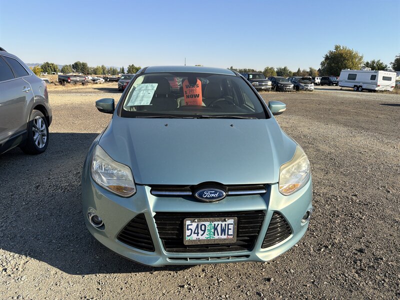 2012 Ford Focus SEL   - Photo 1 - Central Point, OR 97502